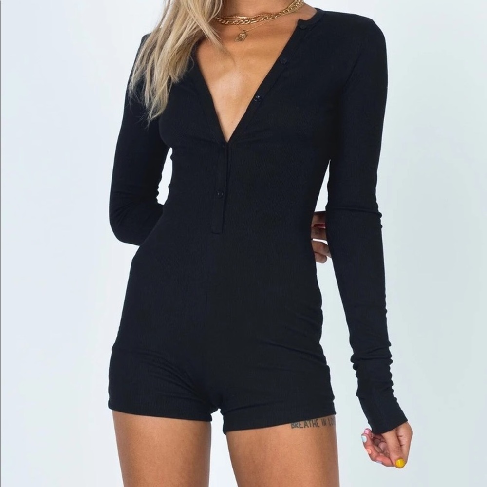 NWOT Princess Polly Angel Romper
